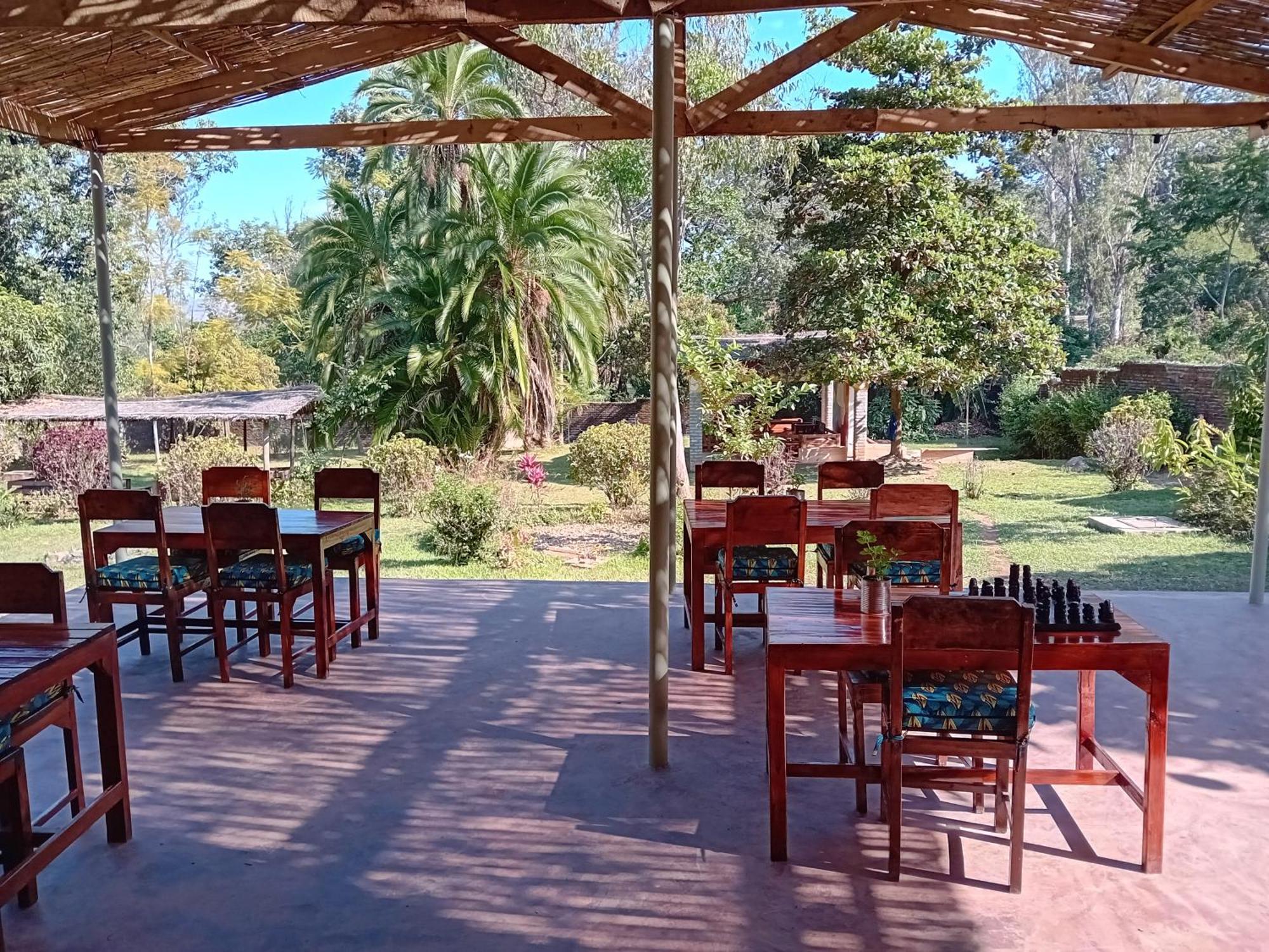 Blend Lodge And Kitchen - Pakachere Zomba Εξωτερικό φωτογραφία